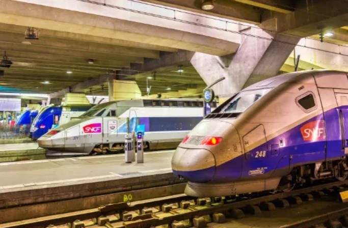 Taxi gare Les Angles 30